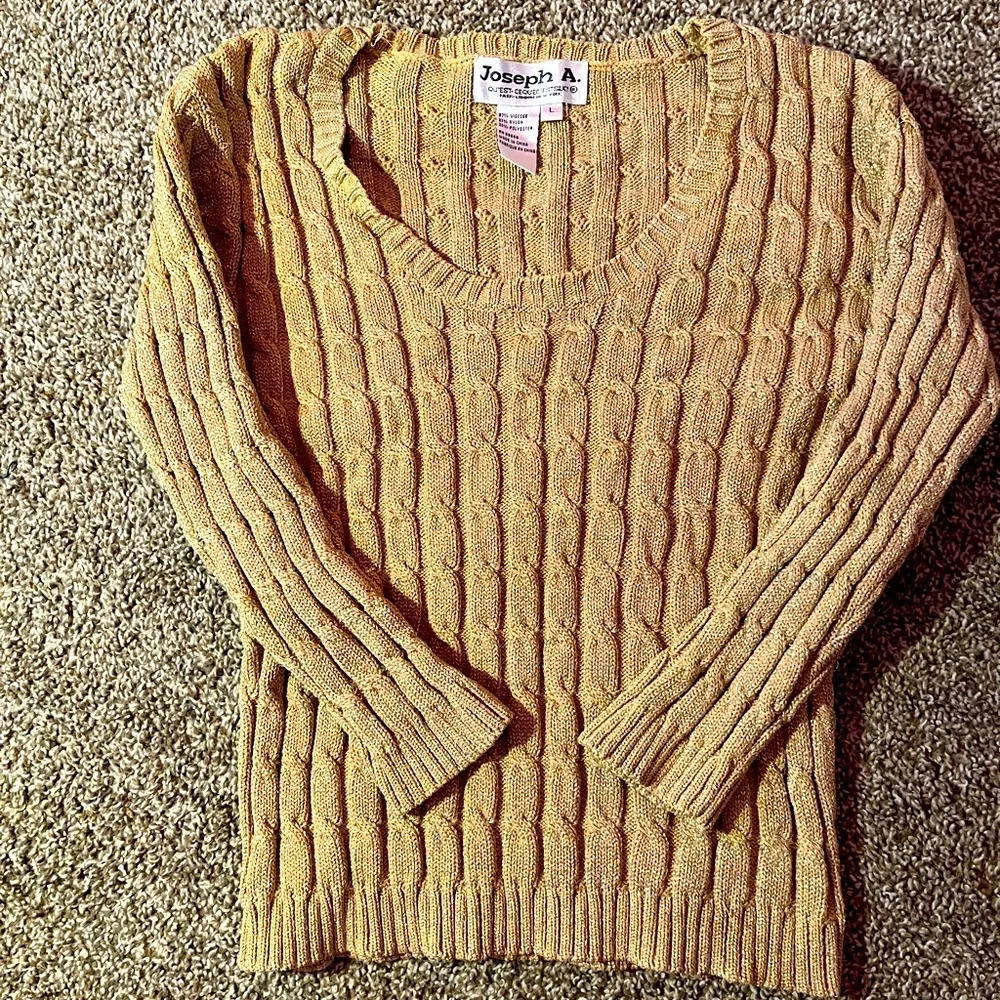 Cableknit glitter sweater